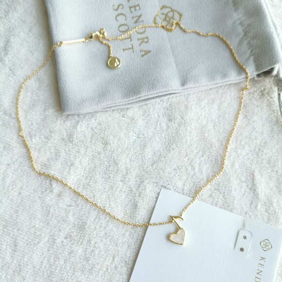 Kendra Scott Gold Heart Necklace - Picture 3 of 3
